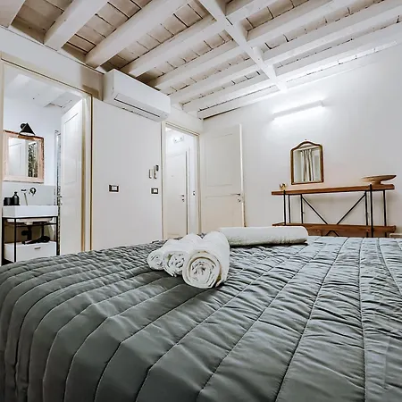 Apartment Prestige, La Porta Sul Centro *