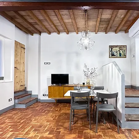 Prestige, La Porta Sul Centro