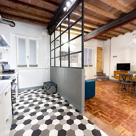 Prestige, La Porta Sul Centro